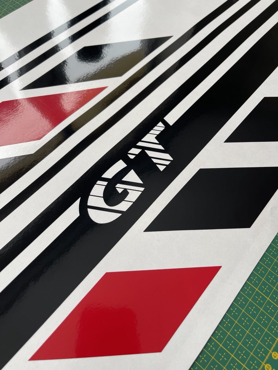 Nouvelles bandes de vinyle de qualité supérieure compatibles avec Ford Mustang | Meilleur nouvel autocollant Ford