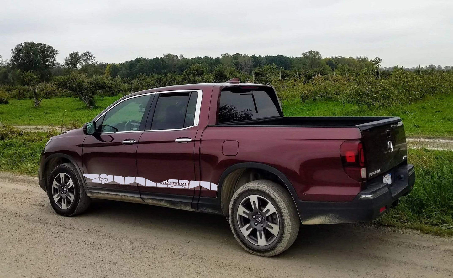 Vinyl Graphics New Skull line Graphics Vinyl Stickers Compatible With Honda Ridgeline