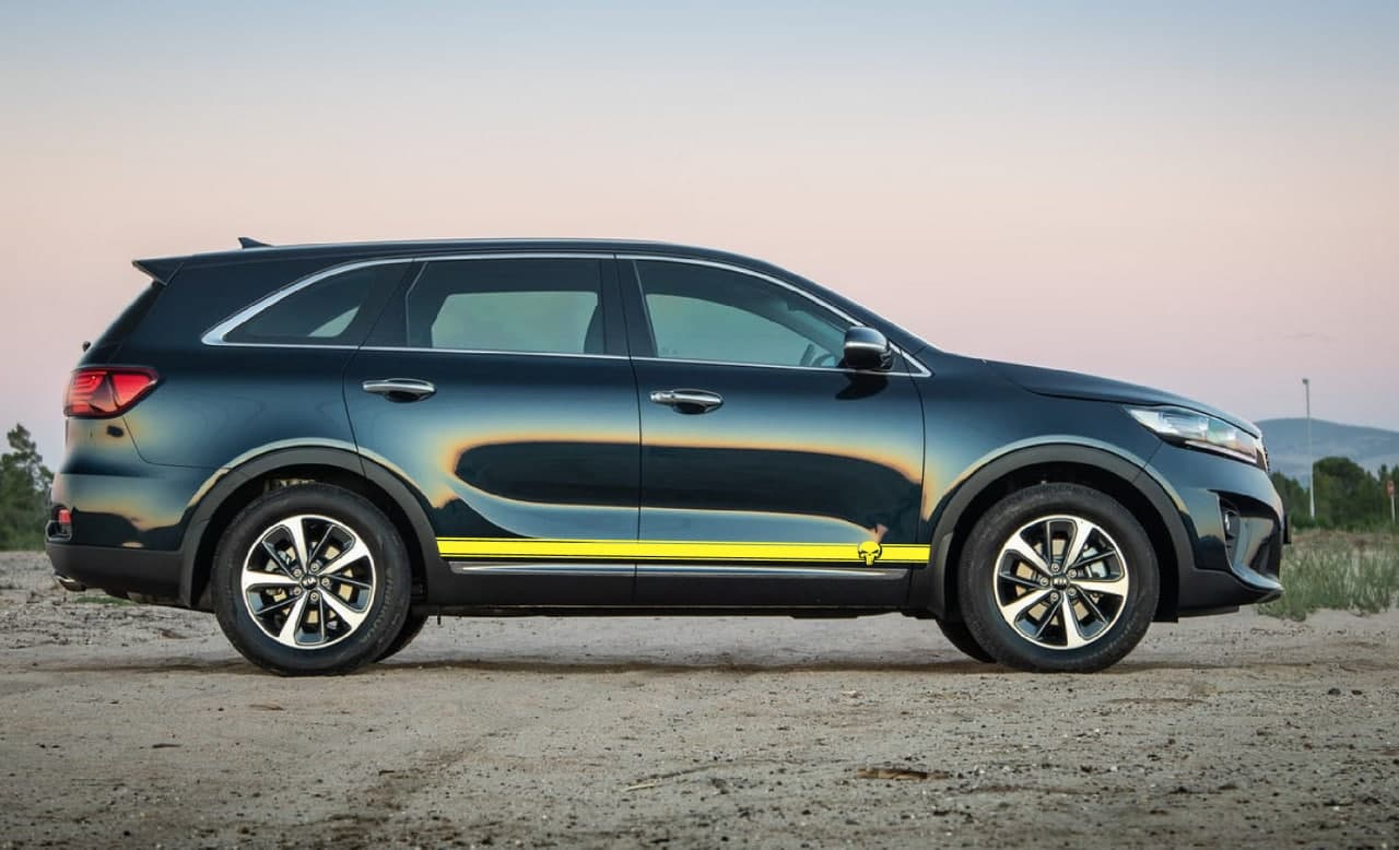 Vinyl Graphics Skull Design Decal Sticker Vinyl Side Racing Stripes Compatible with Kia Sorento