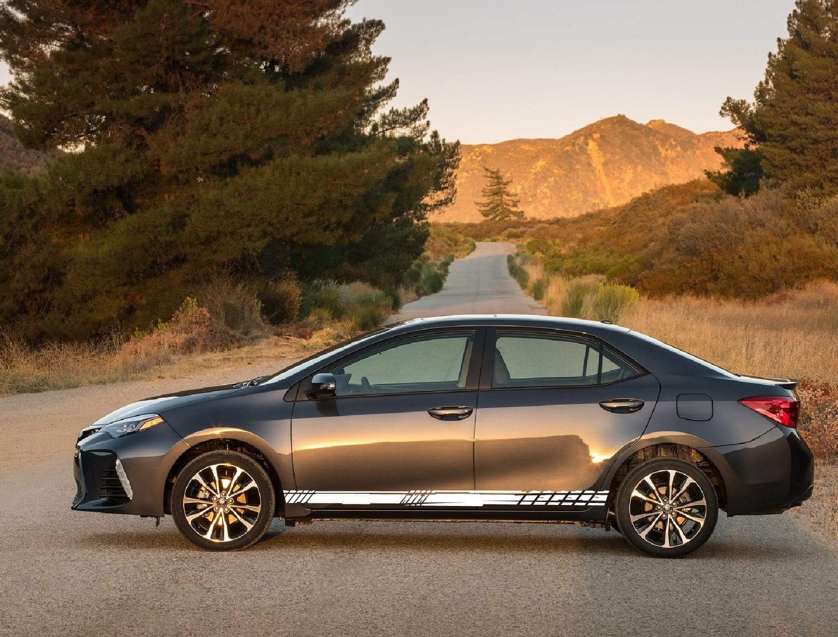 Vinyl Graphics Unique Line Graphic Gift Toyota Corolla Racing Stripes for Corolla car stickers decals